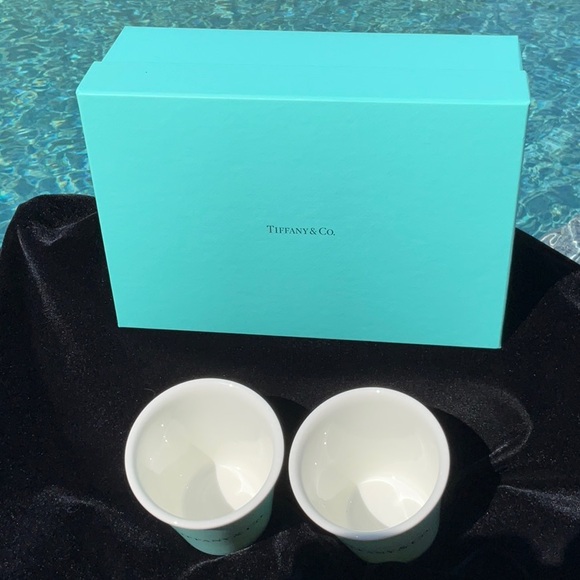 Tiffany Coffee Cups in Bone China, Set of two New In Box - Picture 8 of 13